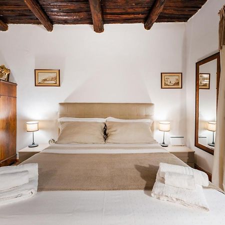 Appartement La Storia à Naples Extérieur photo