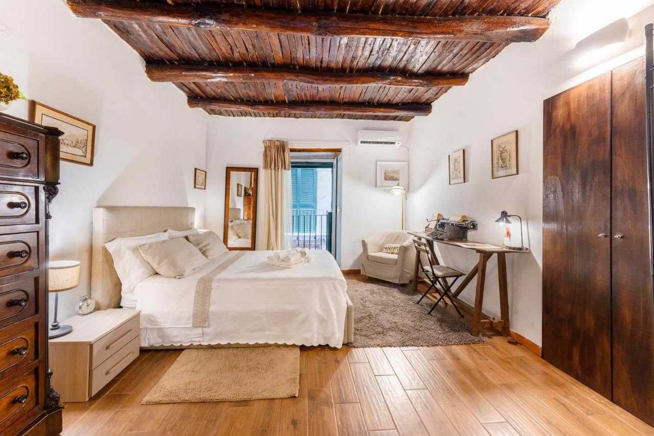 Appartement La Storia à Naples Extérieur photo